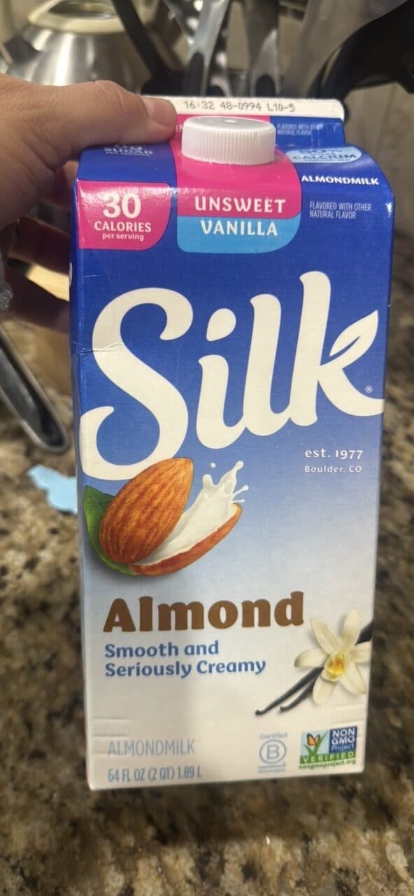 Silk Silk Almond packshot