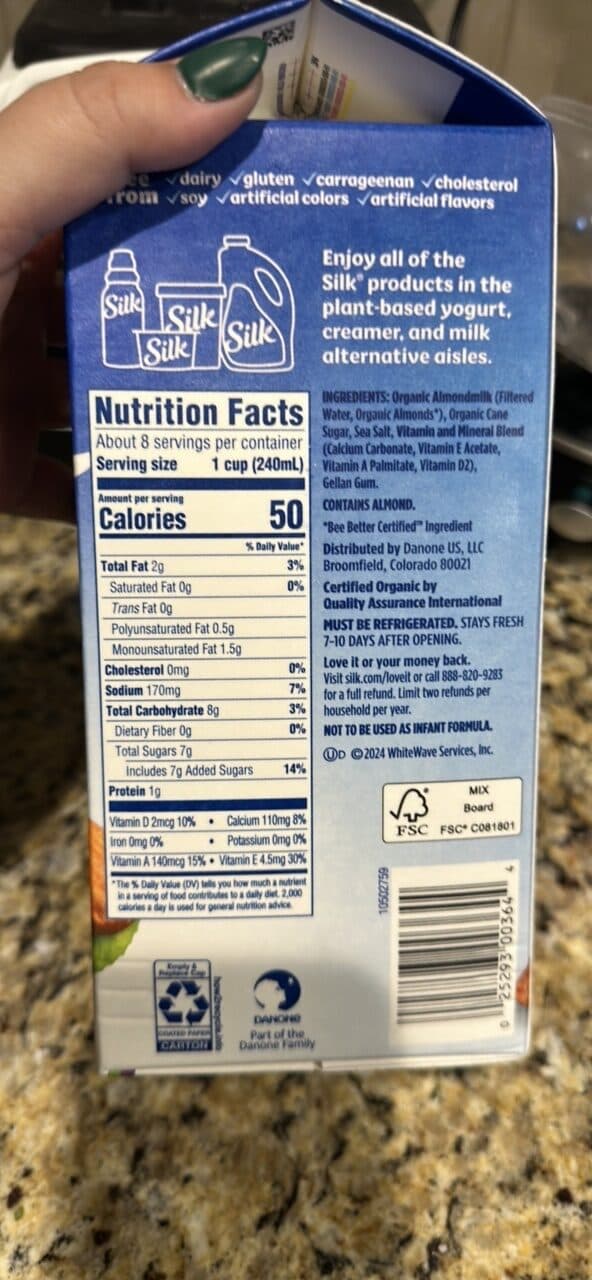 Silk Organic Almondmilk packshot