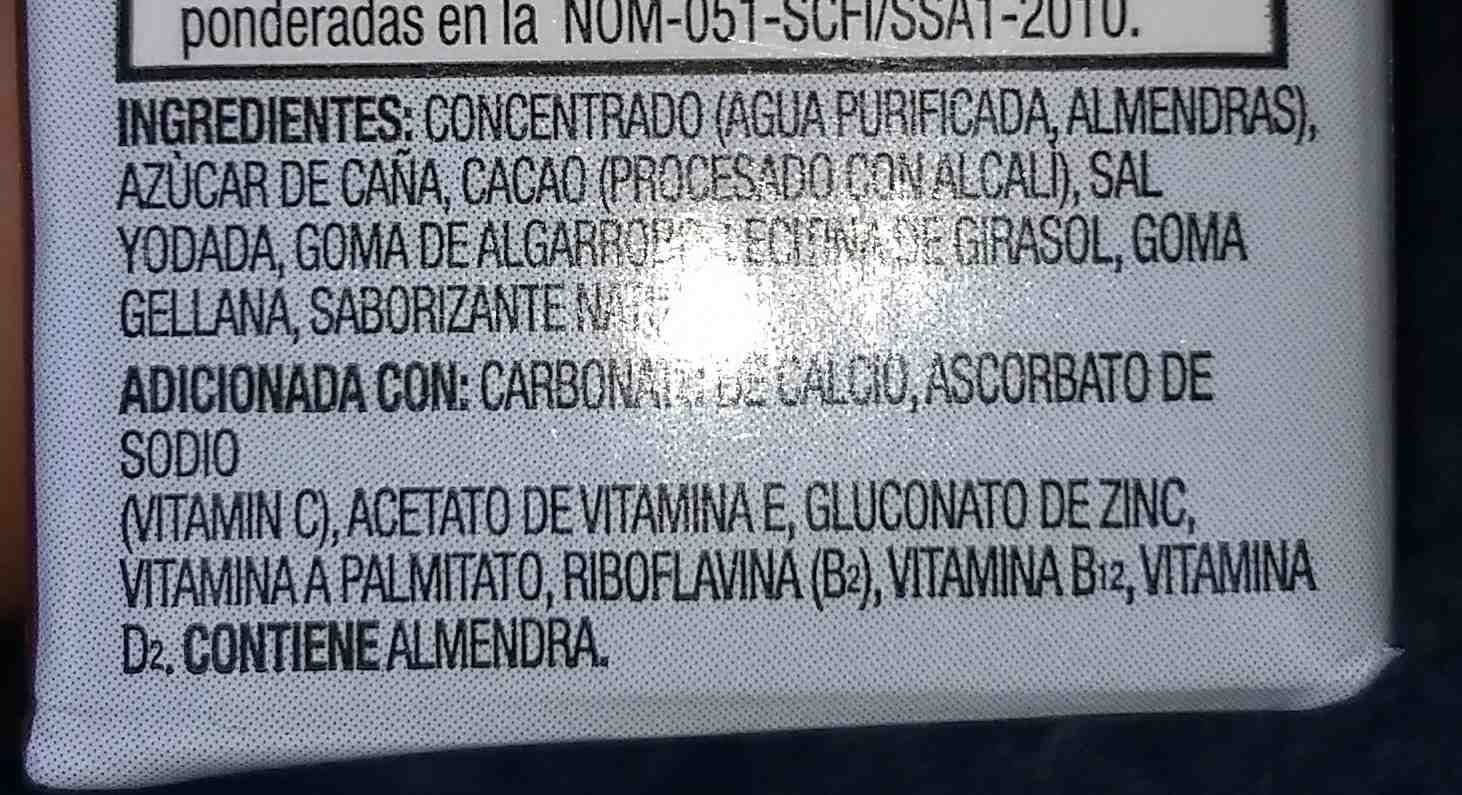 Silk Almendra Chocolate packshot