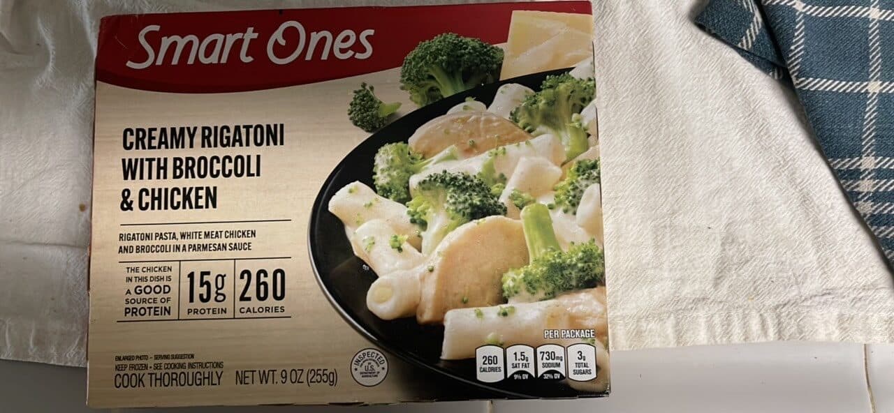 Smart Ones Creamy Rigatoni with Broccoli & Chicken packshot