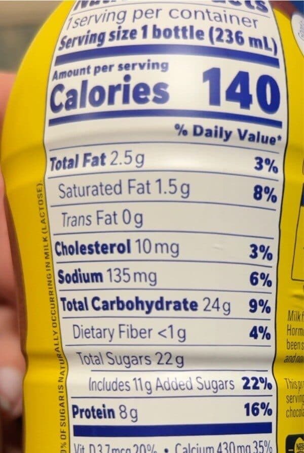 Nesquik Ready to drink low fat chocolate milk packshot
