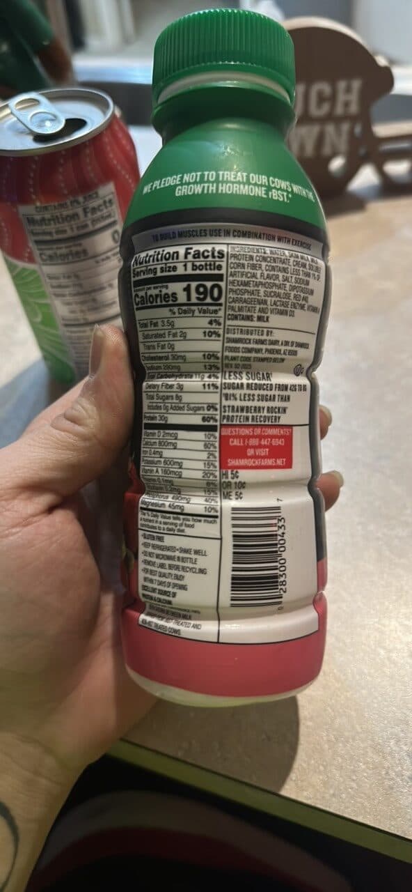 Shamrock Farms Rockin' Protein Builder Protein Shake Strawberry packshot