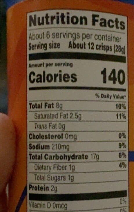 Lay's Lays cheddar imp packshot