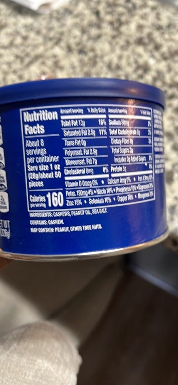 Planters Cashew Halves & Pieces packshot