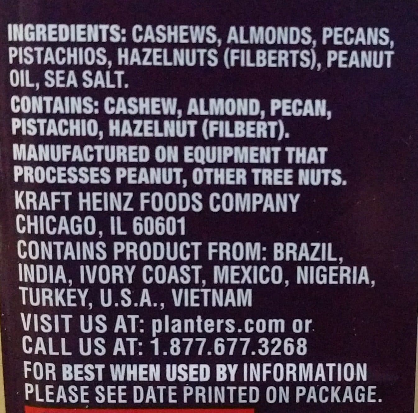 PLANTERS Deluxe MIXED NUTS packshot