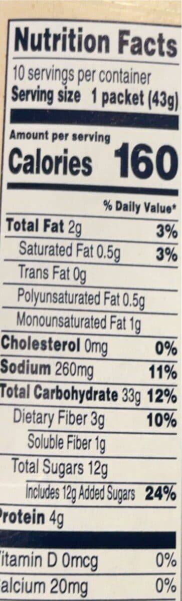 Quaker Maple & Brown Sugar Instant Oatmeal packshot