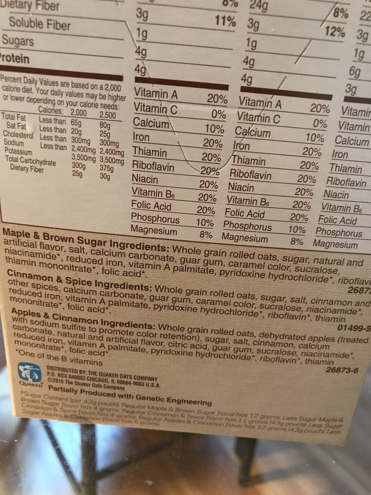 Quaker Cinnamon & Spice Instant Oatmeal Lower Sugar packshot