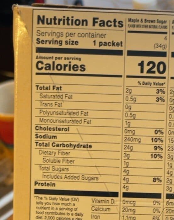 Quaker Cinnamon & Spice Instant Oatmeal Lower Sugar packshot