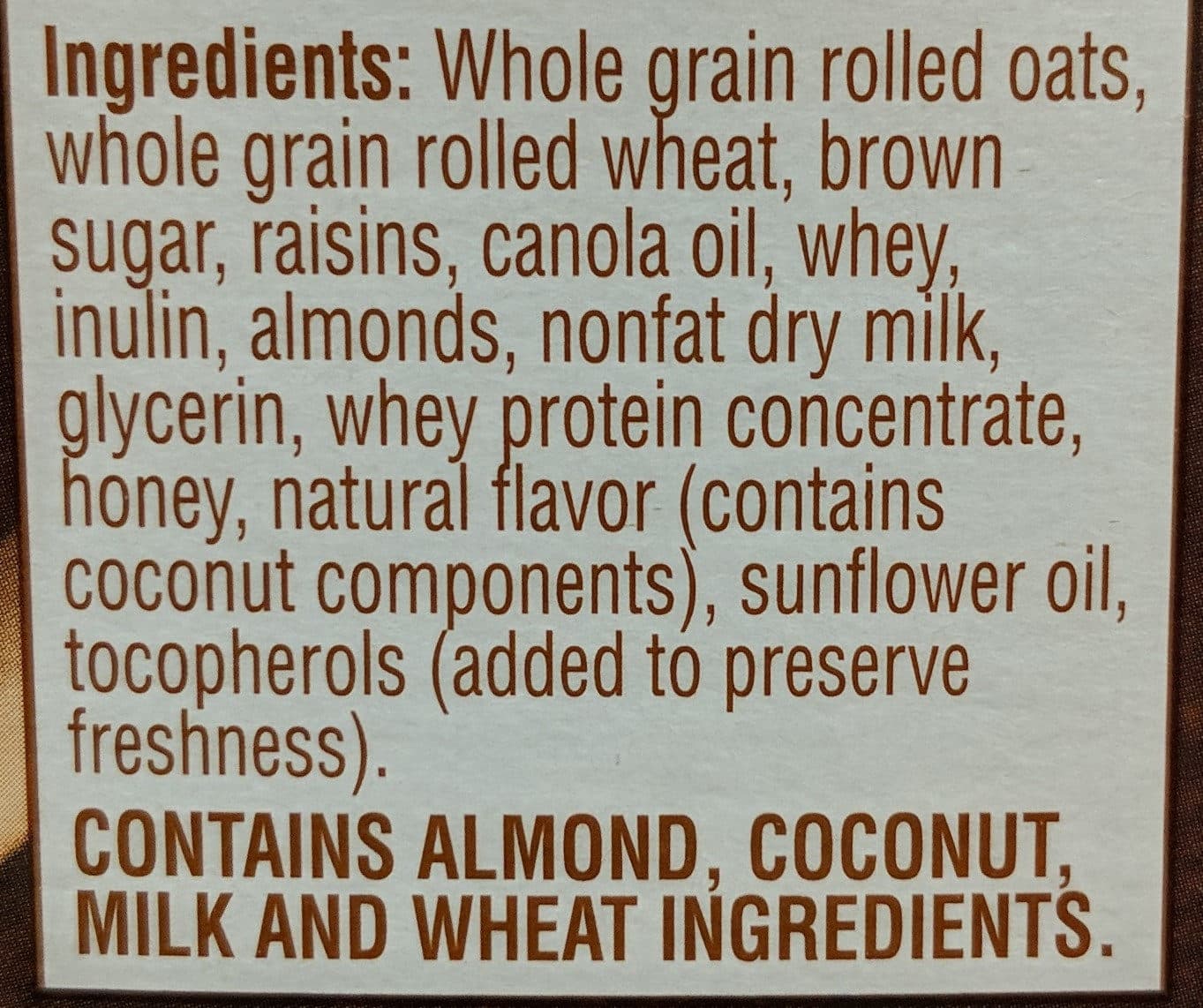 Quaker Simply Granola Oats, Honey, Raisins & Almond packshot
