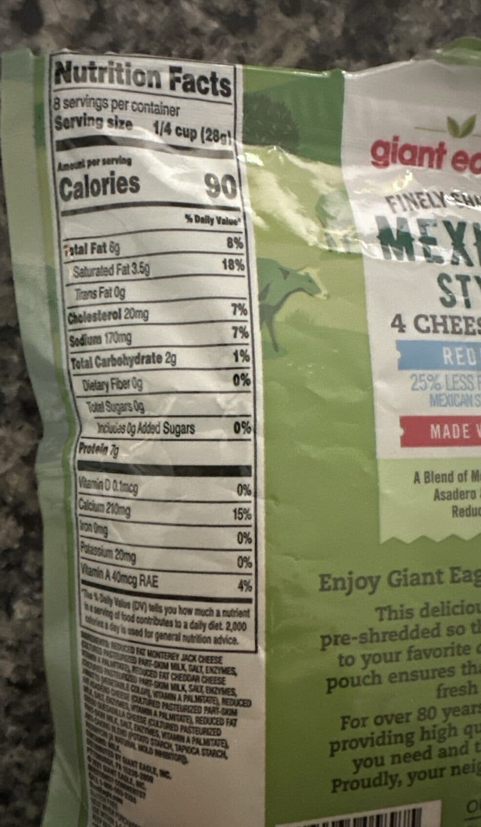 giant eagle Finely Shredded Mexican Style 4 Cheese Blend Reduced Fat packshot