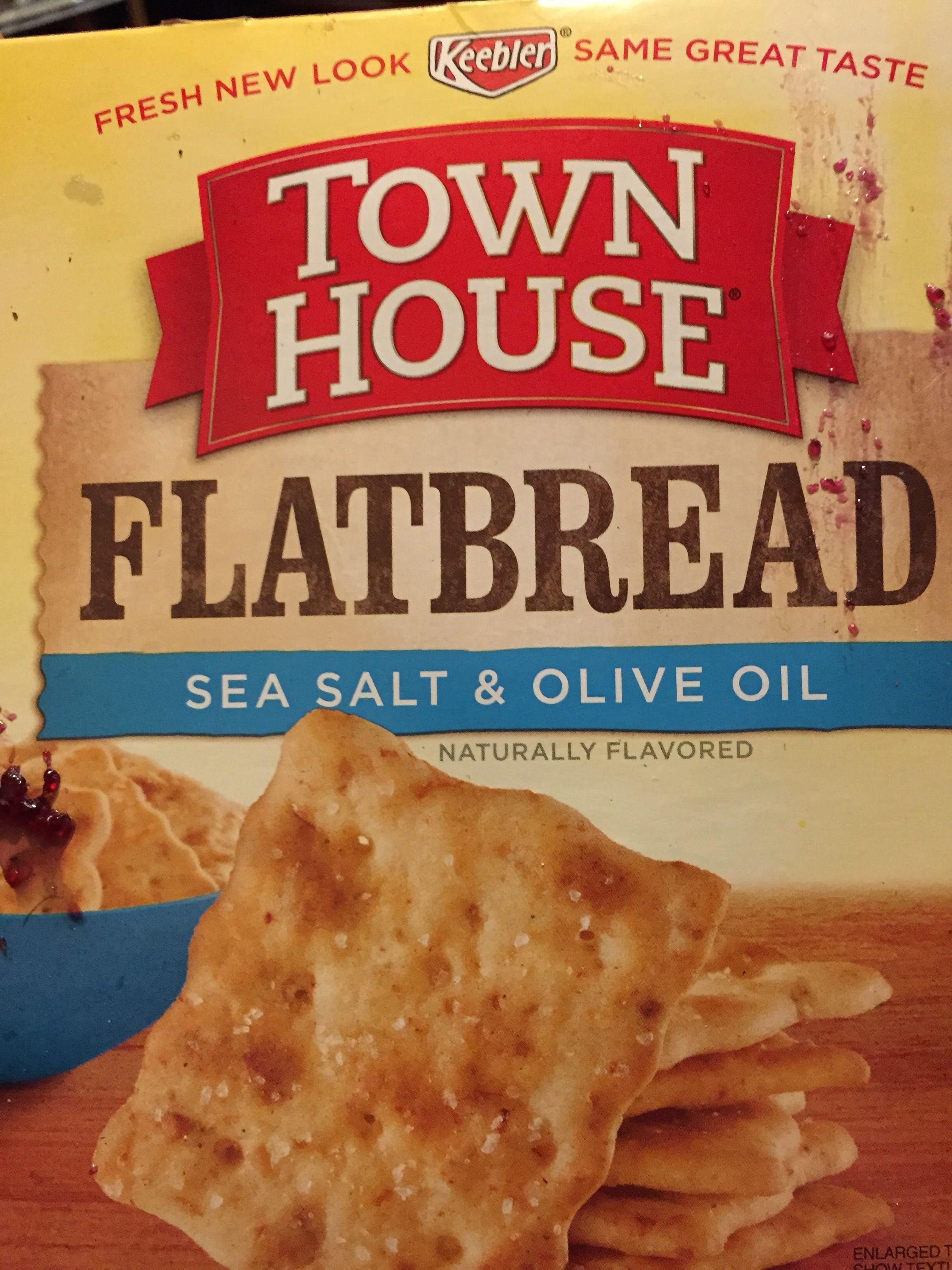 Keebler Town house, flatbread crips sea salt & olive oil oven baked snack crackers packshot