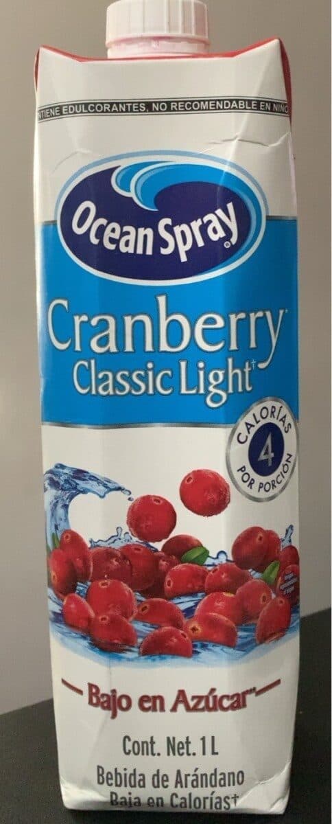 Ocean Spray Classic Light packshot