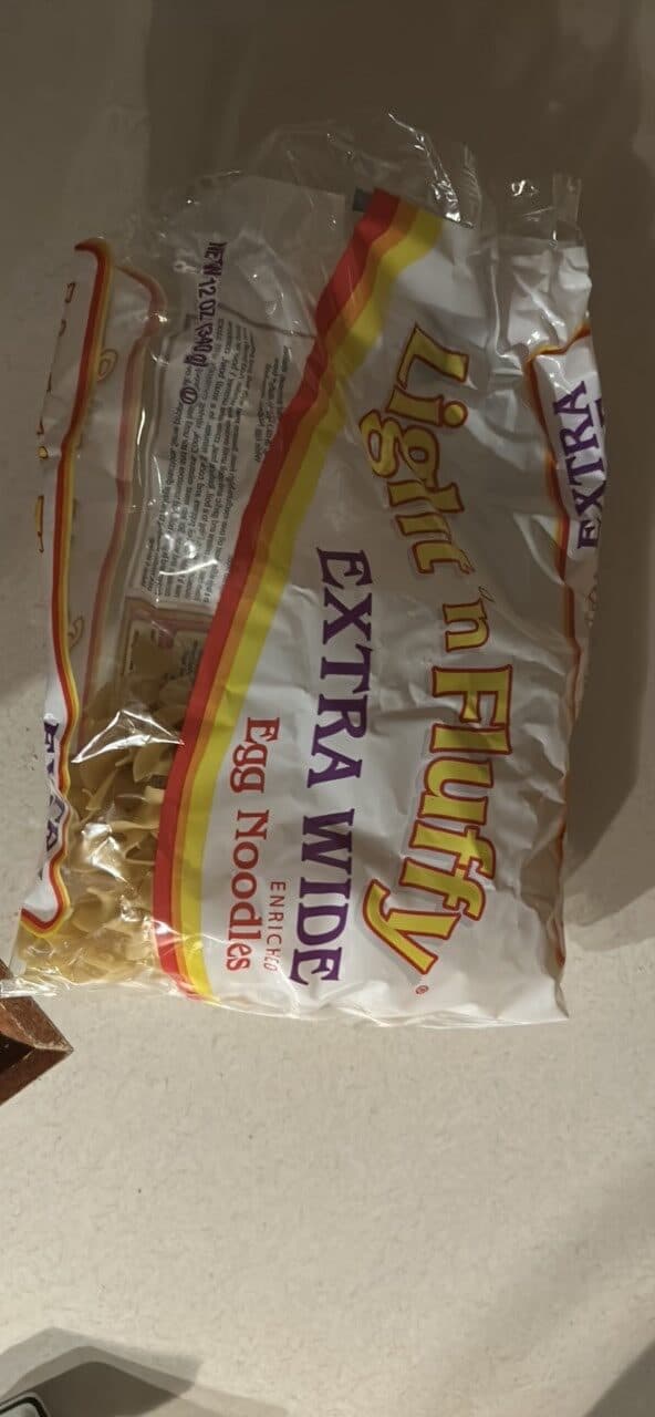 Light 'n Fluffy Egg Noodles packshot