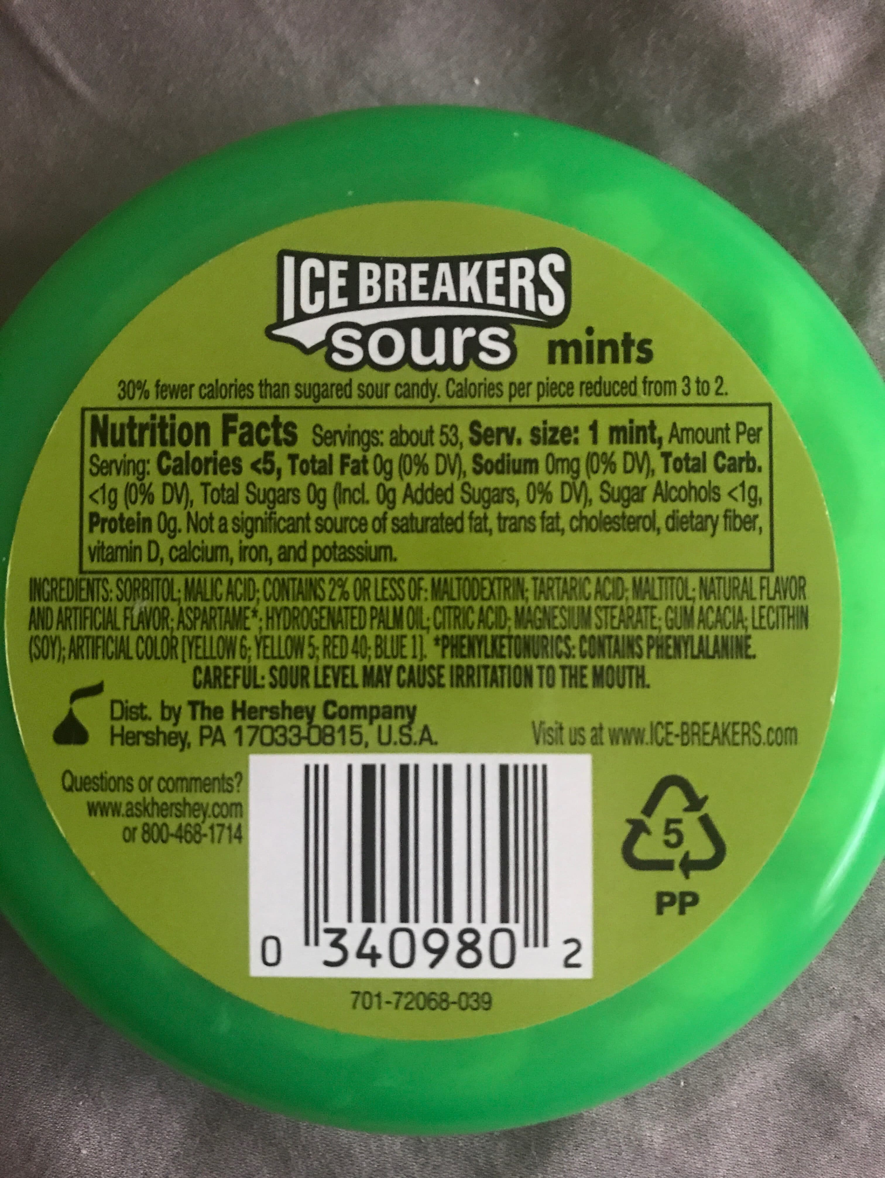 Ice Breakers Sours sugar free mints packshot
