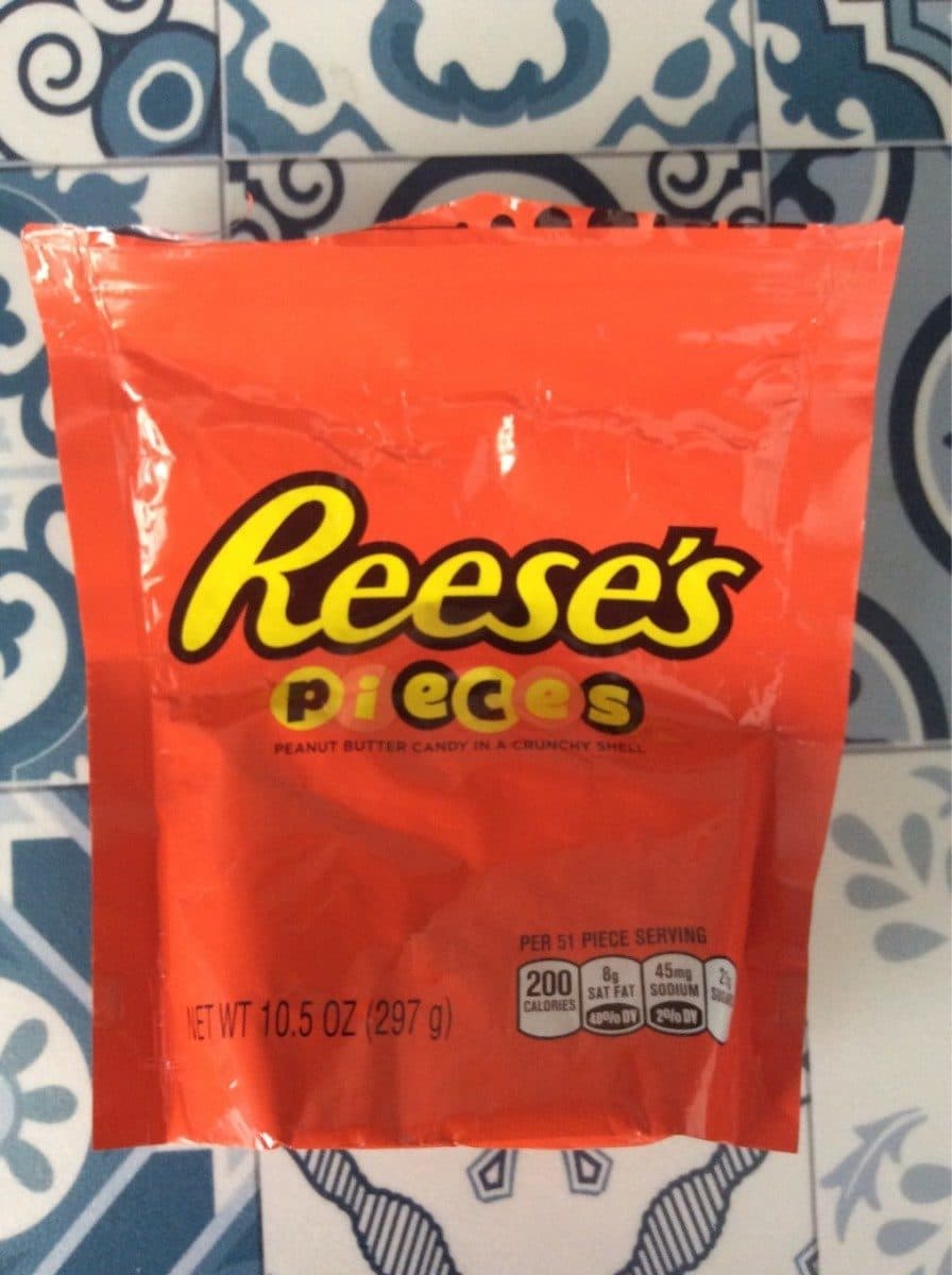 Hershey's Peanut butter candy in a crunchy shell packshot