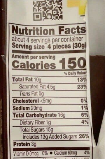 Hershey's milk chocolate with almonds packshot