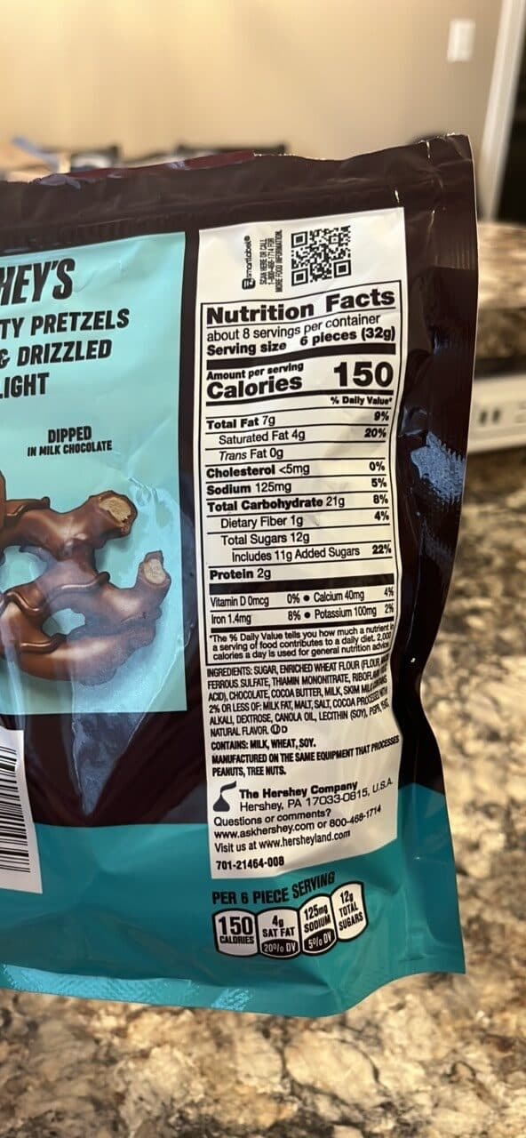 Hershey's Dipped Pretzels packshot