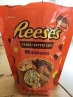 Hershey's Miniatures peanut butter cups packshot
