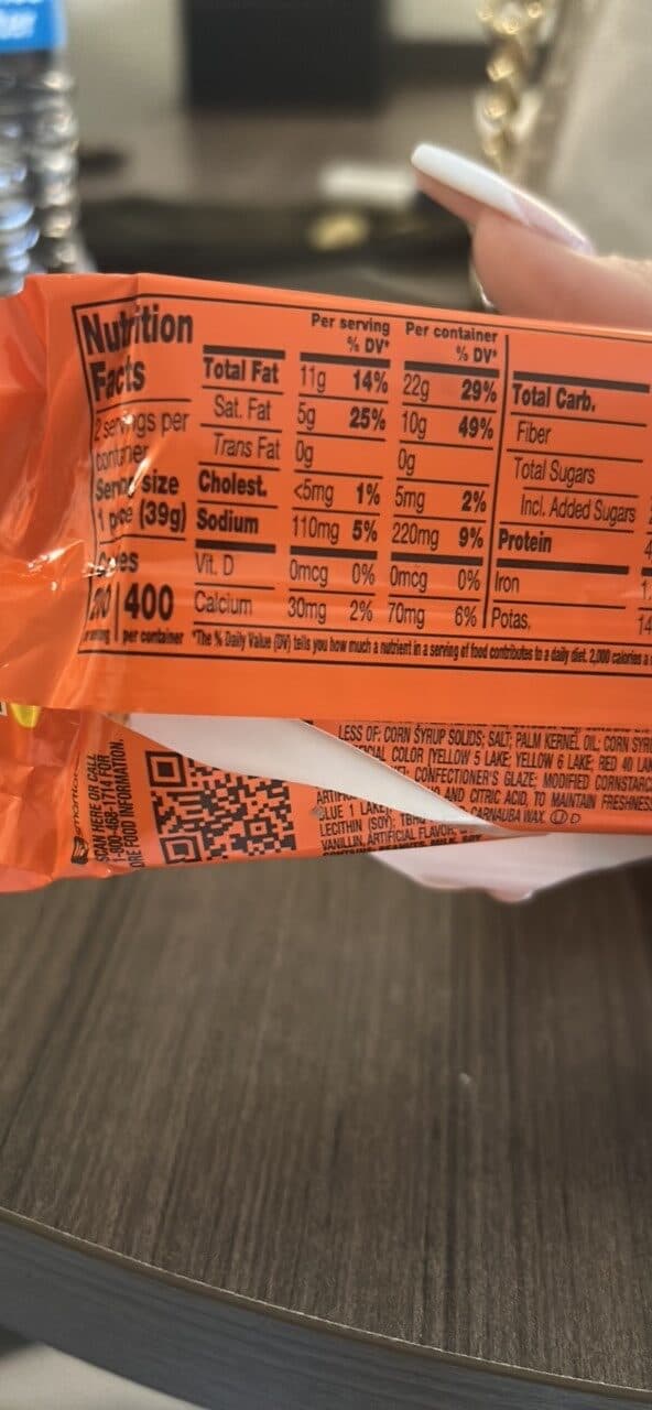 Reese's Reese's Big Cup Pieces Candy packshot