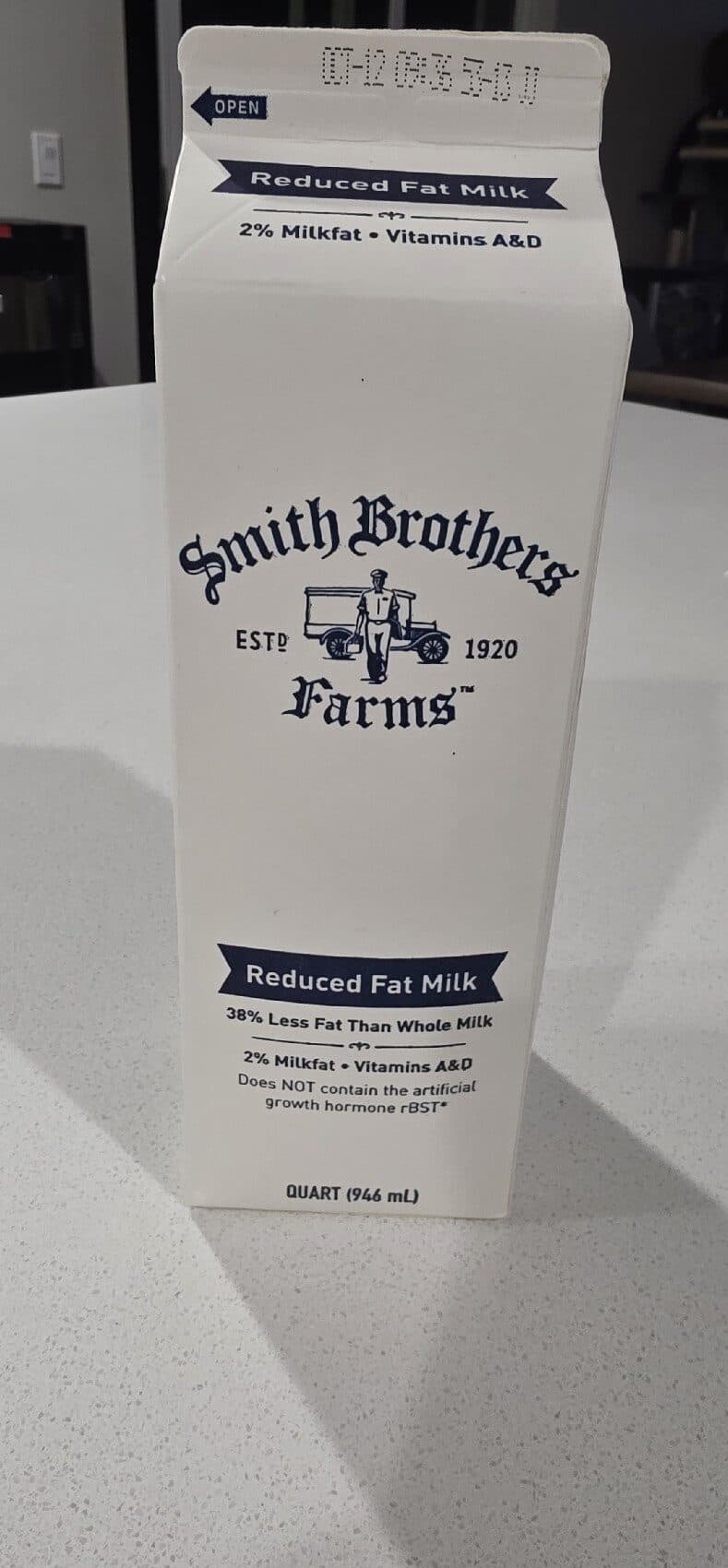 Smith Bros. Farms Inc. Reduced Fat Milk packshot