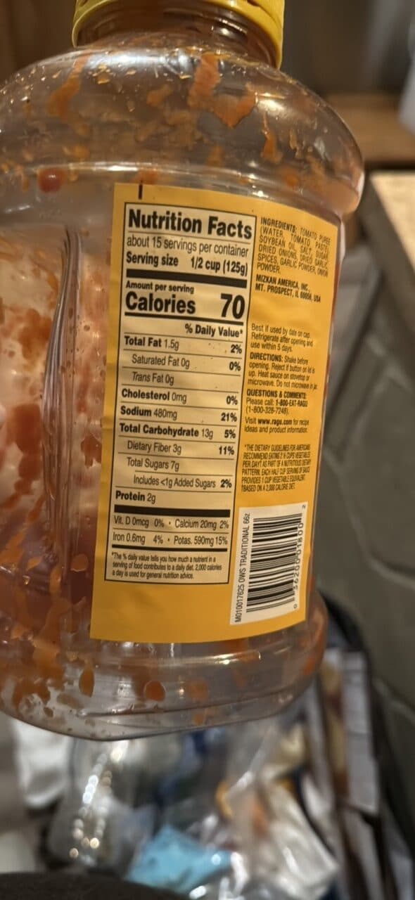 Ragu Old World Style Traditional Sauce packshot