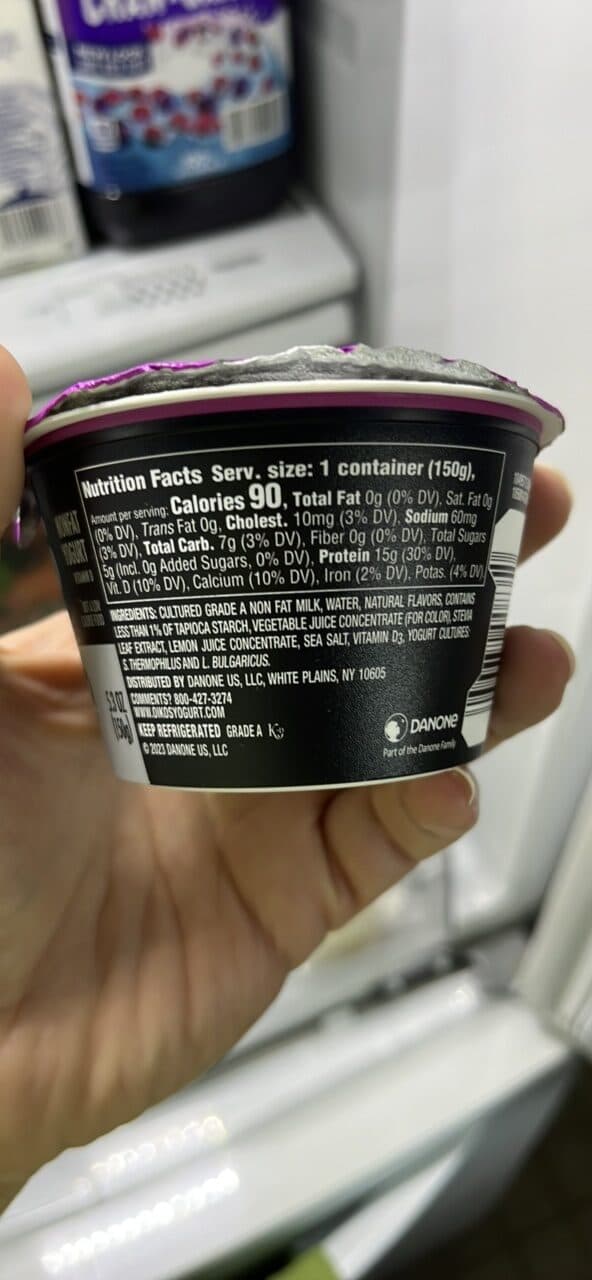 Oikos Mixed Berry Flavored Oikos Triple Zero packshot