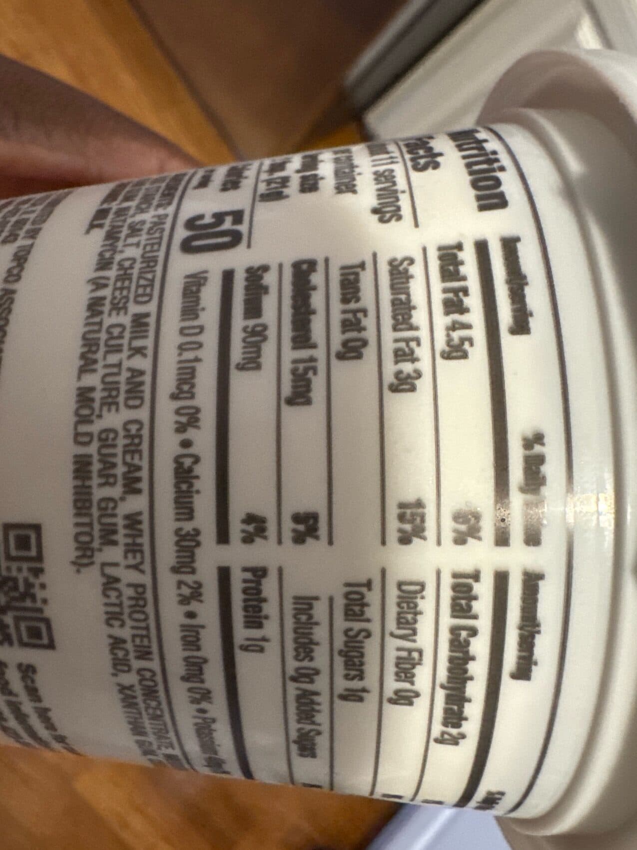 Food Club Whipped Cream Cheese Spread packshot