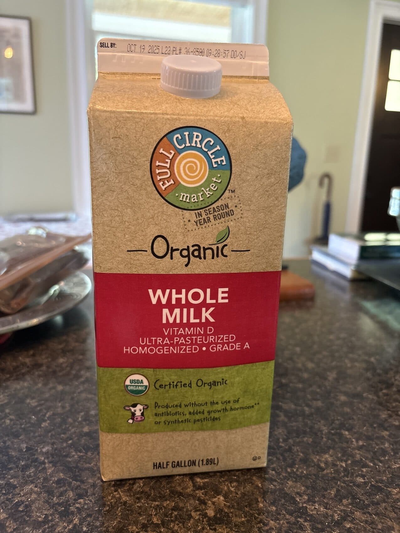 Full Circle Organic Whole Milk packshot