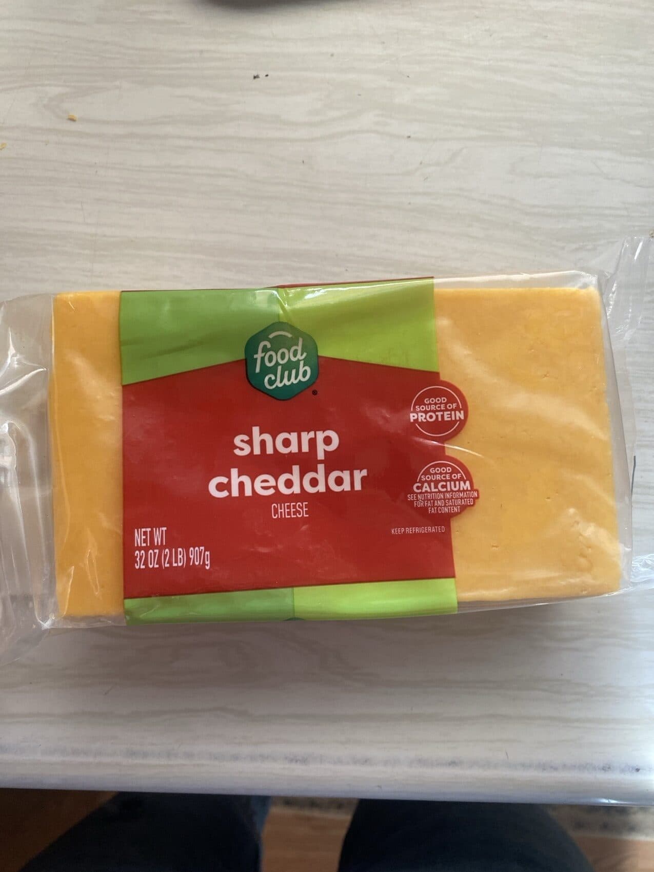 Food Club Natural Sharp Cheddar Cheese packshot