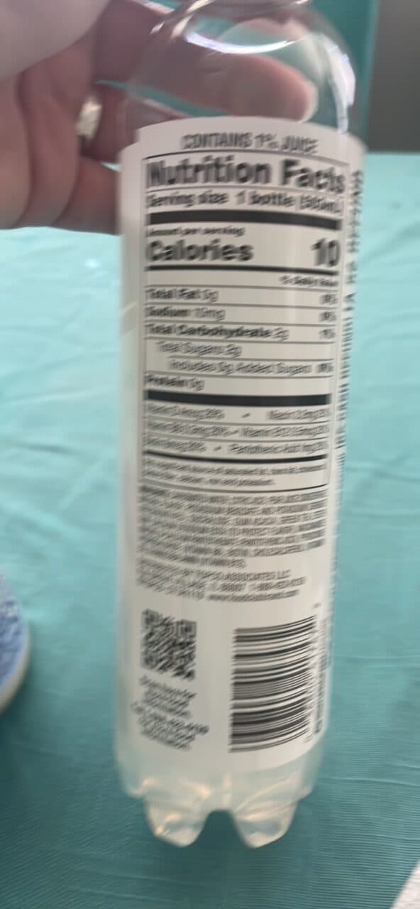 food club sparkling flavored water beverage packshot