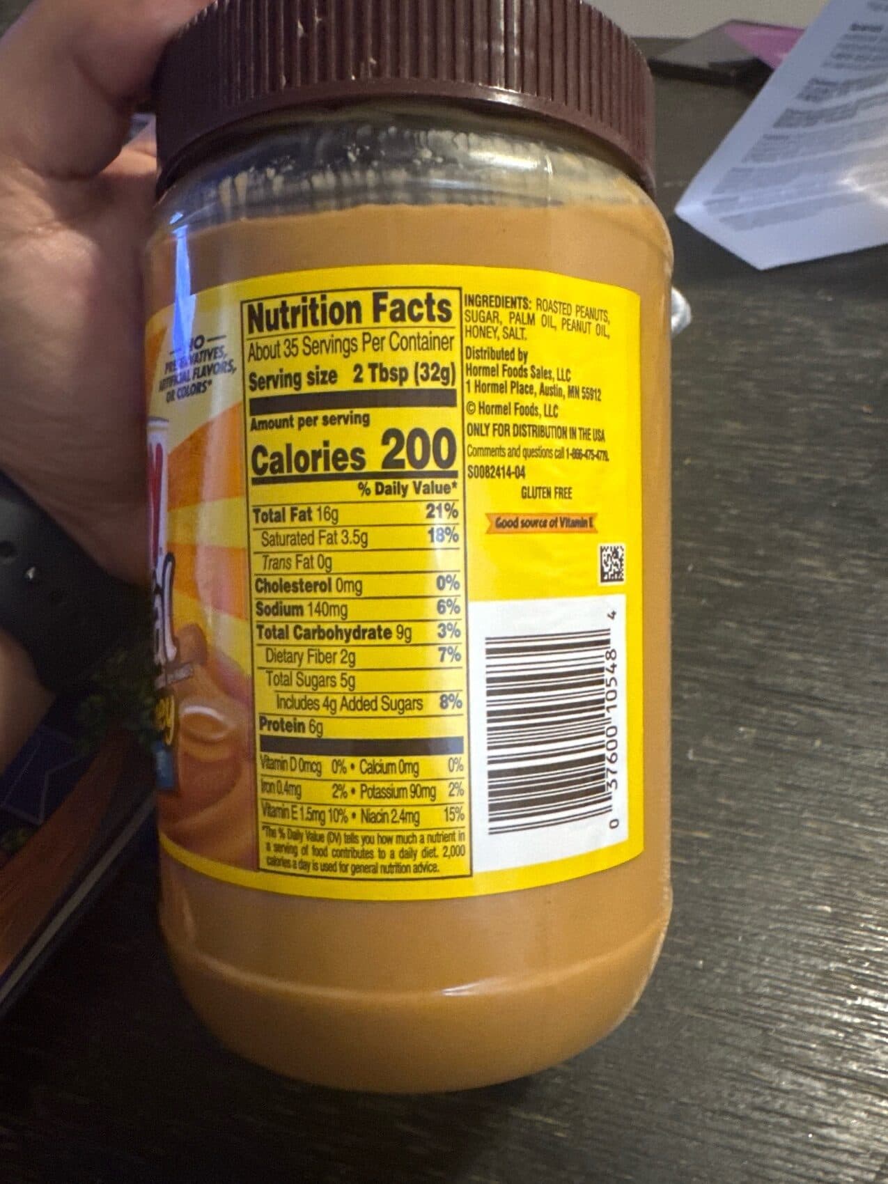 SKIPPY Natural Peanut Butter Spread with Honey Creamy packshot
