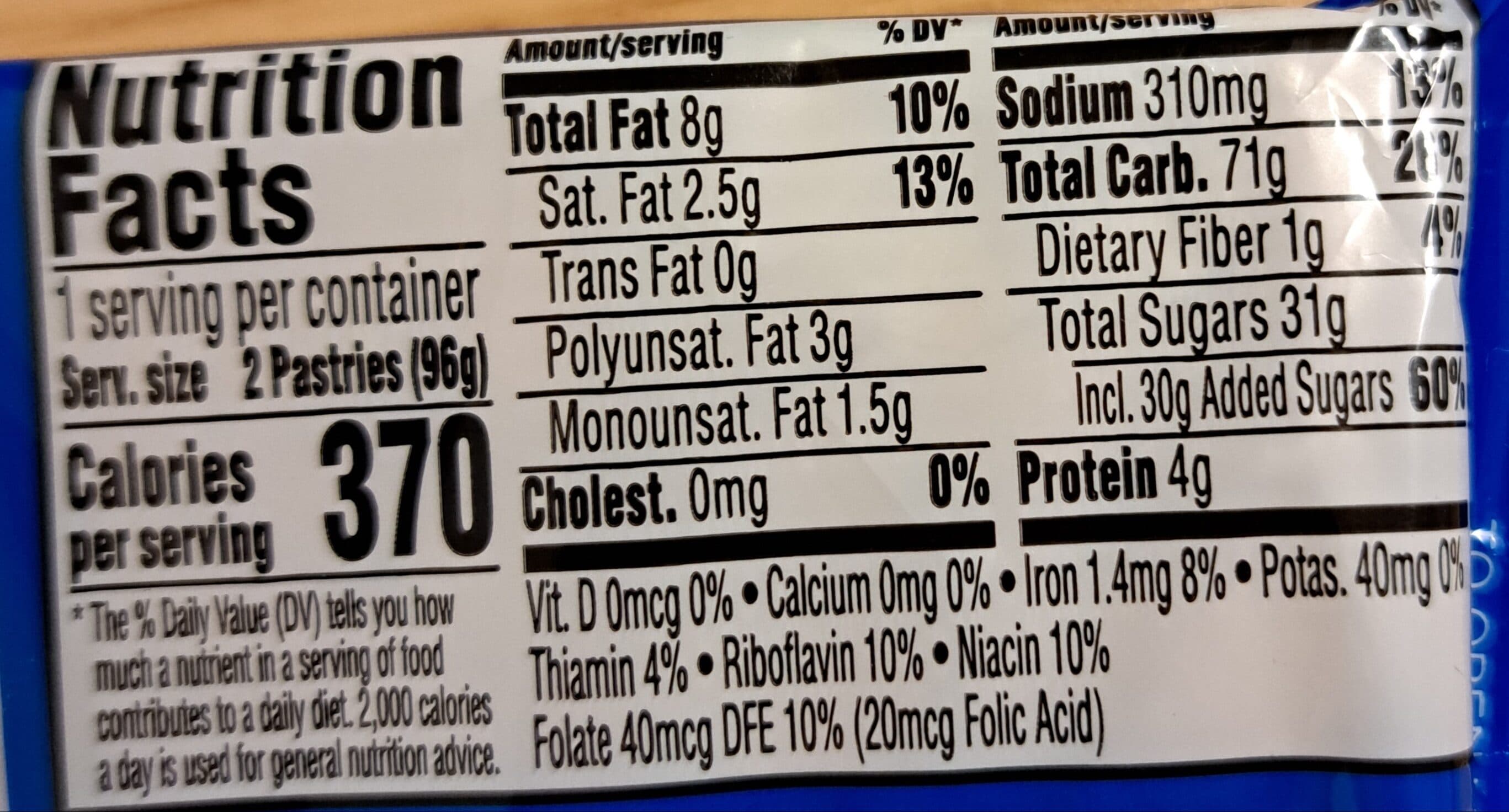 Pop-Tarts Frosted Strawberry Pop-Tarts packshot