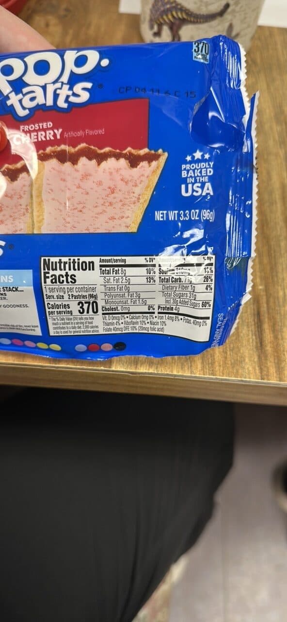 Pop-Tarts Frosted Cherry packshot