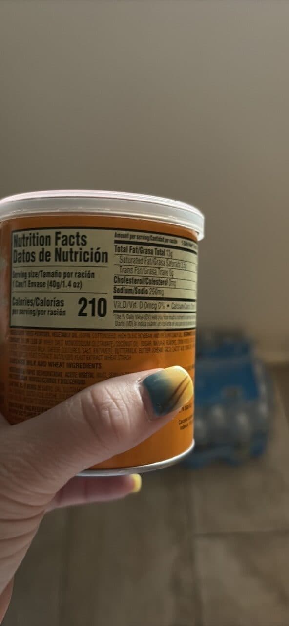 PRINGLES CHEDDAR CHEESE packshot