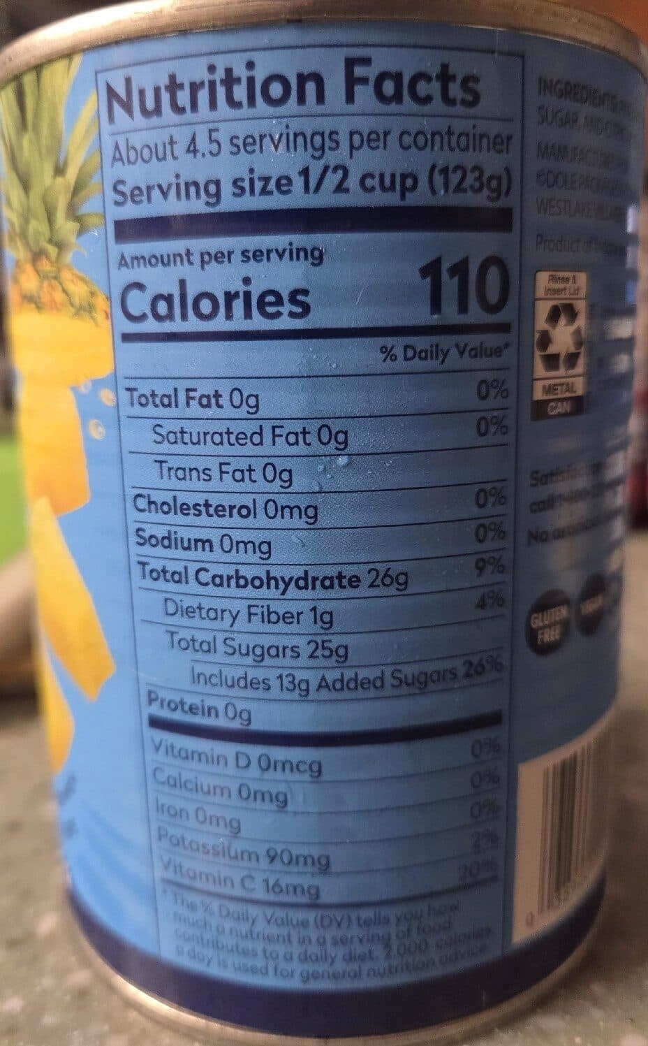 Dole Pineapple Chunks in Heavy Syrup packshot