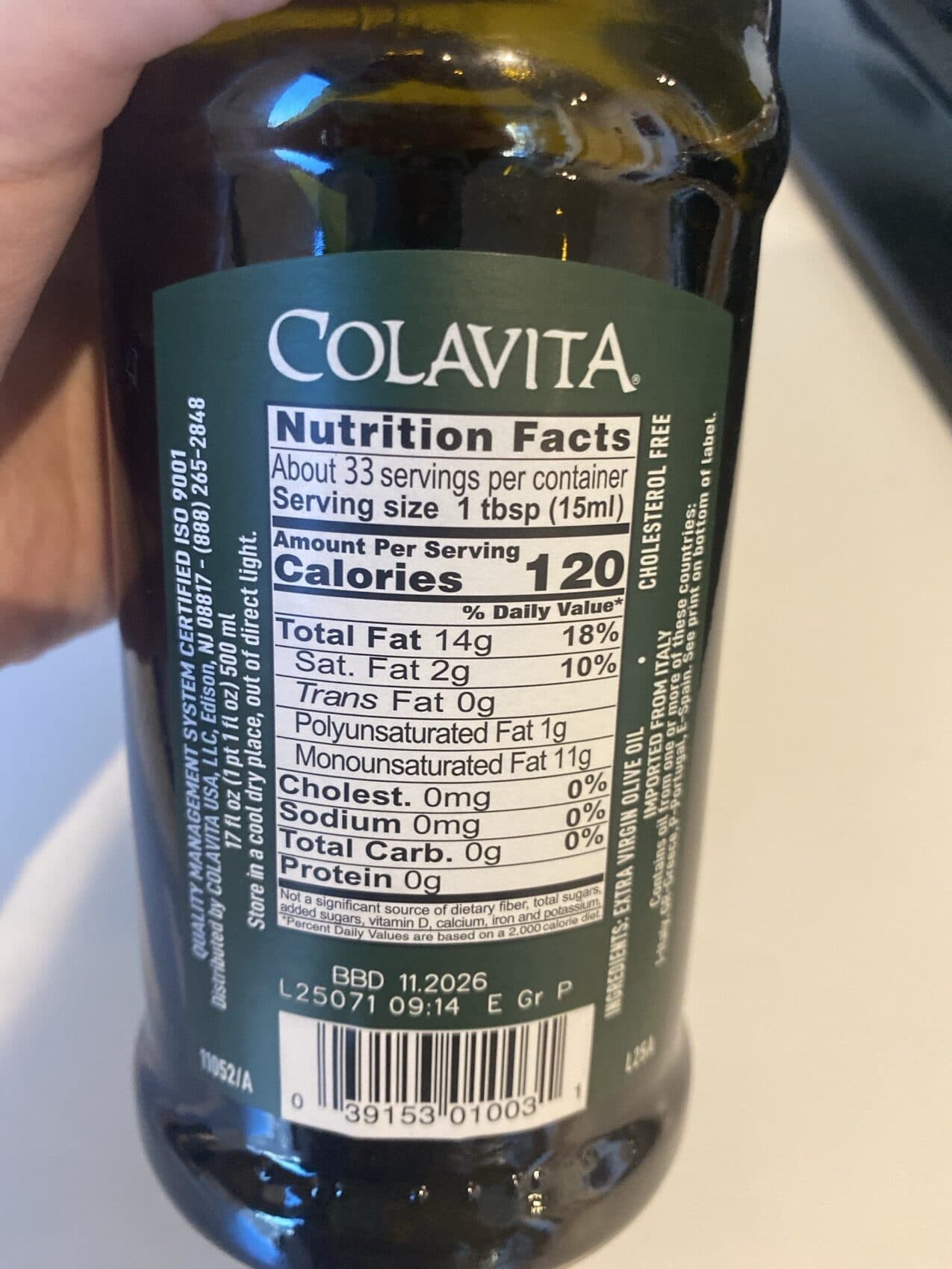 Colavita Extra Virgin Olive Oil packshot
