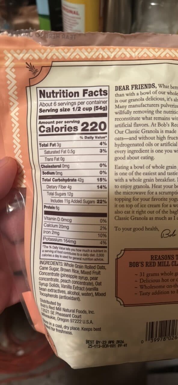 Bob's Red Mill Classic Granola packshot