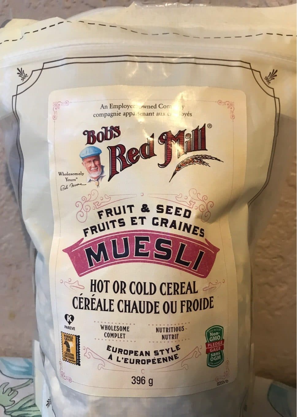 Bob’s Red Mill Fruits et graines muesli packshot