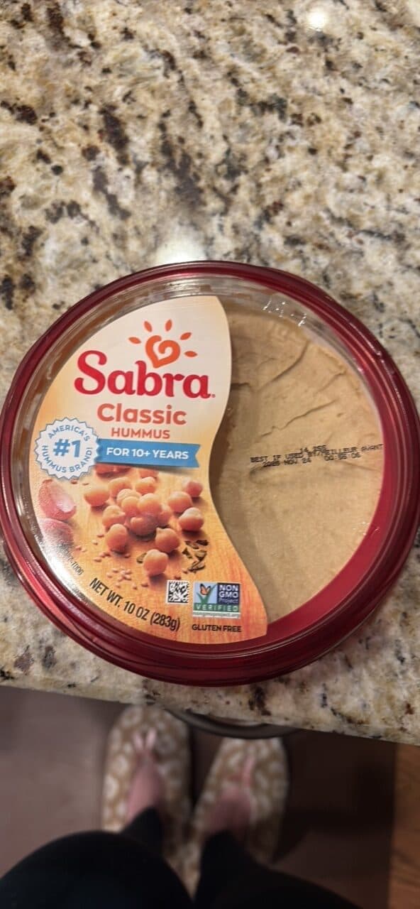 Sabra Classic Hummus packshot