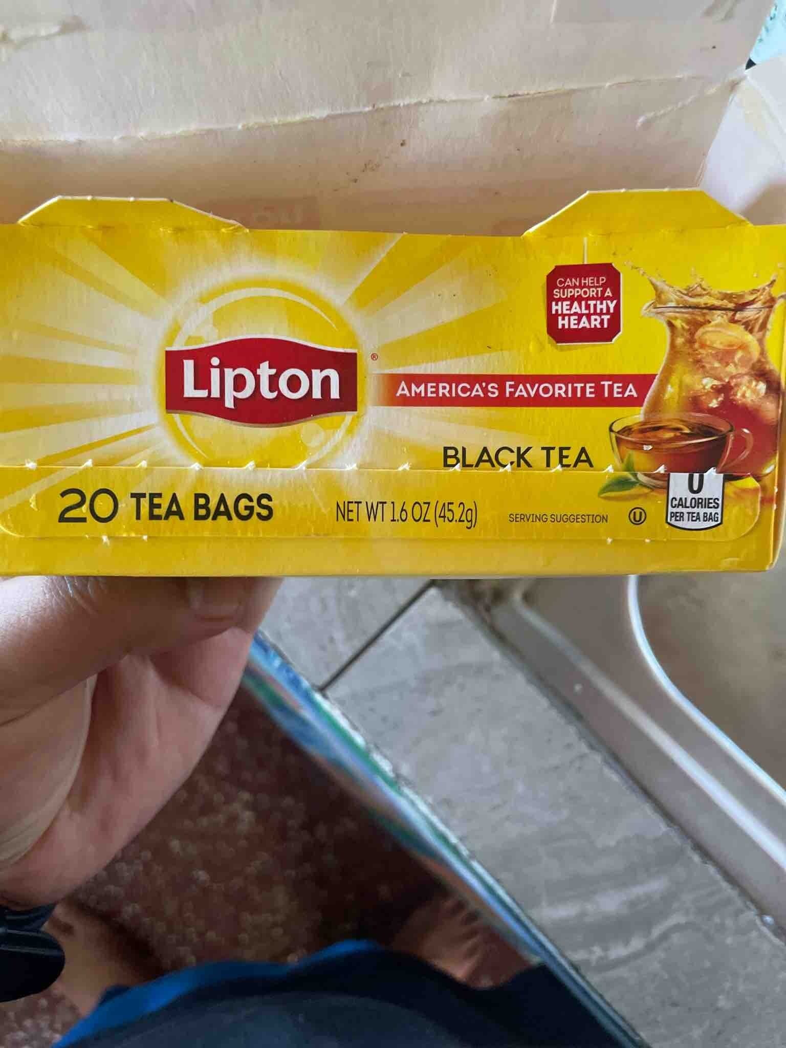 Lipton Black Tea packshot