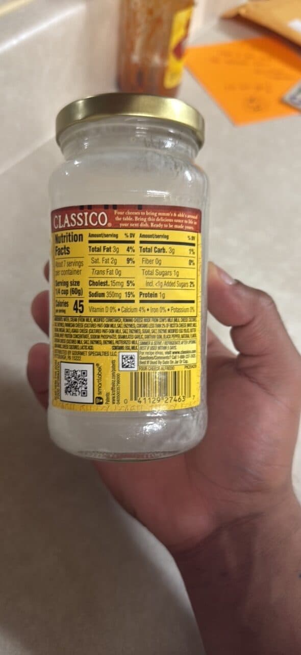 Classico Four Cheese Alfredo Pasta Sauce packshot