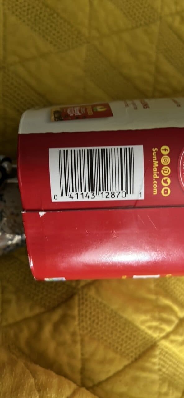 Sun-Maid Raisins packshot