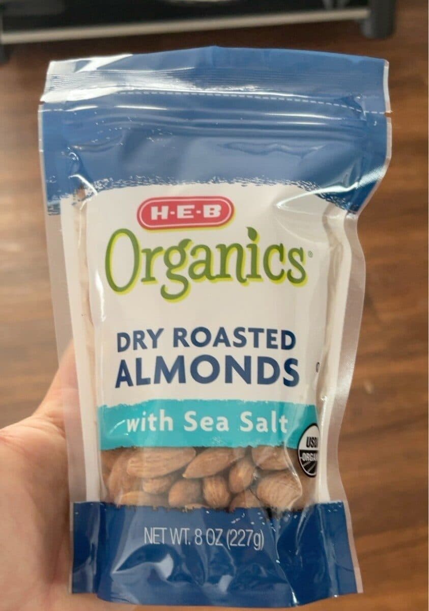 H-E-B Dry roasted almonds packshot
