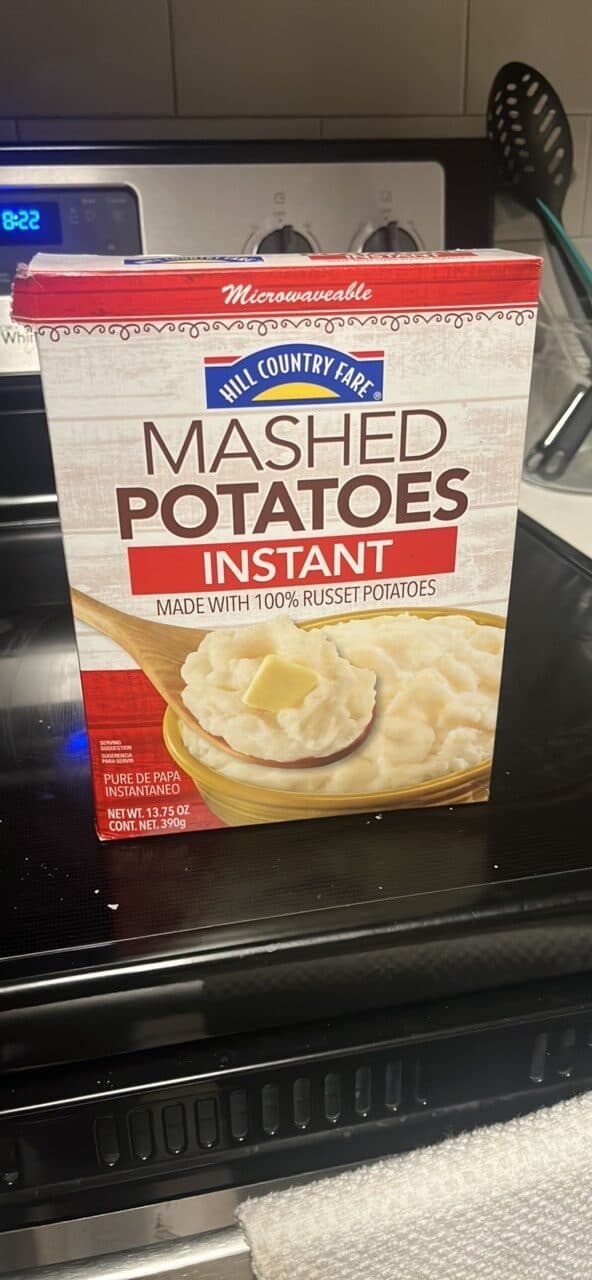 Hill Country Fare Mashed Potatoes Instant packshot