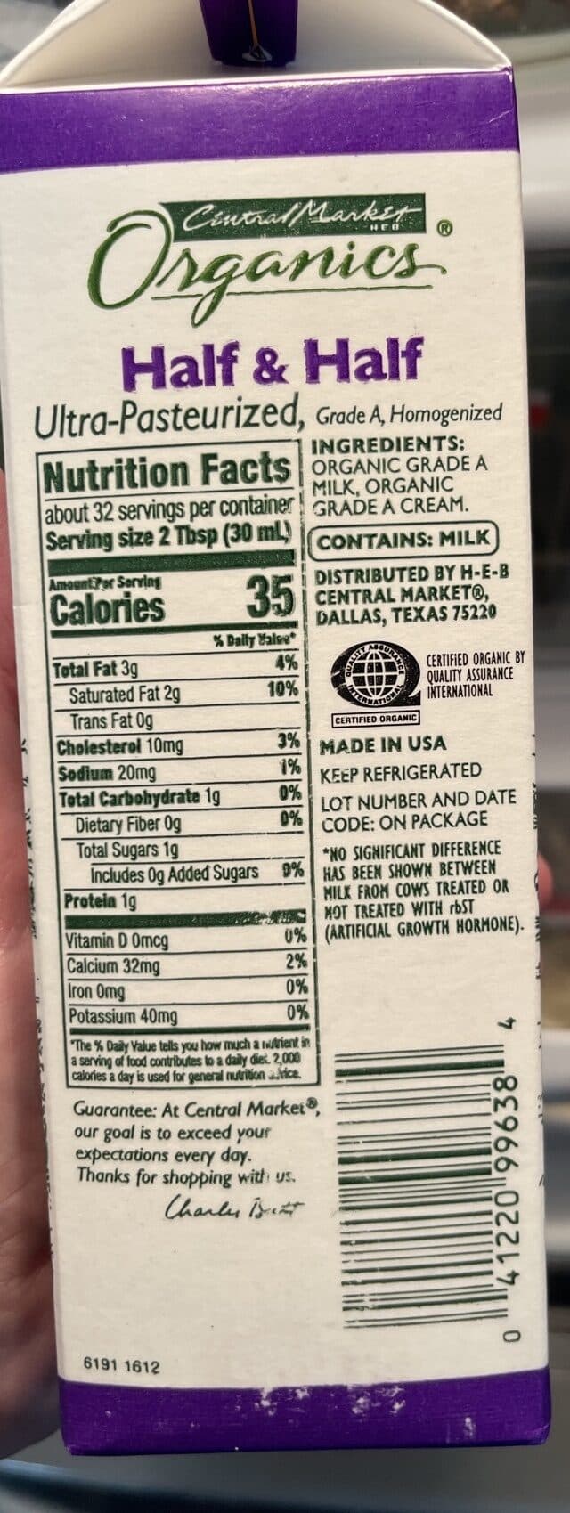 H-E-B Coffee Creamer, cookies and cream packshot