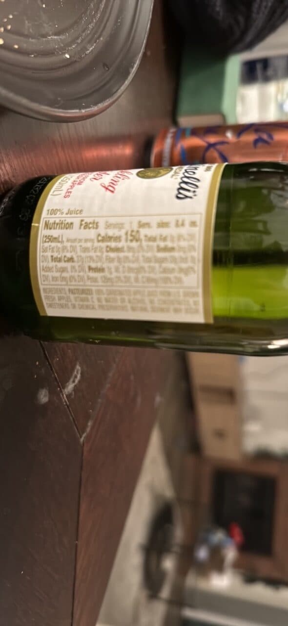 Martinelli's Sparkling Cider packshot