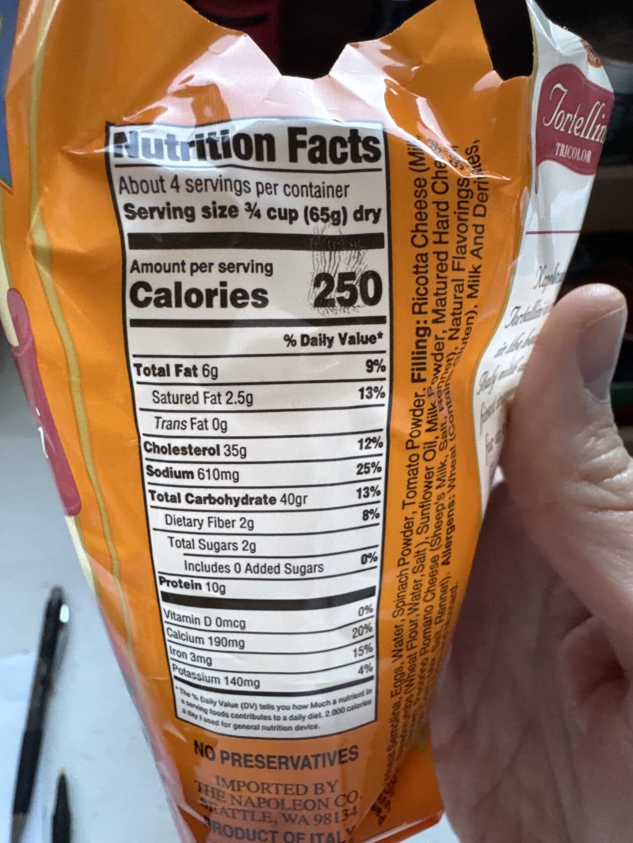Napoleon Tortellini Tricolor Pasta With Cheese Filling packshot
