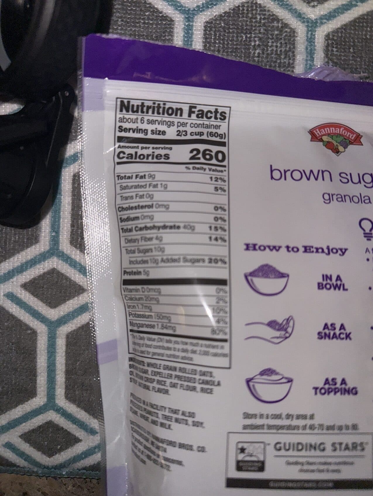 Hannaford brown sugar granola packshot
