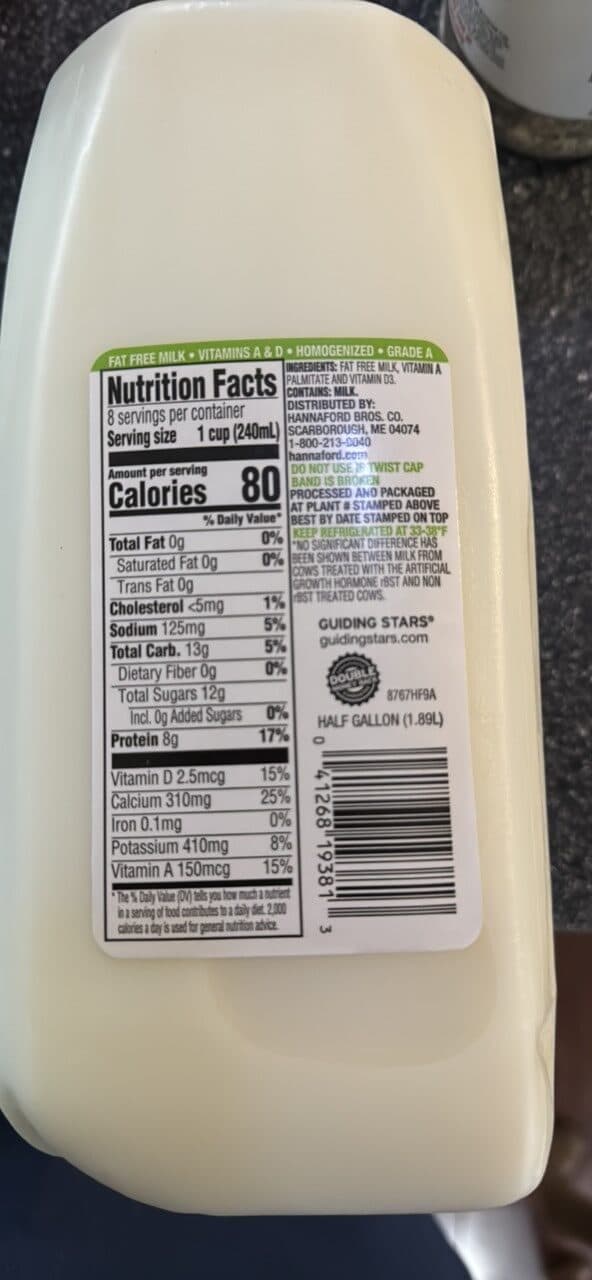 Hannaford fat free milk packshot