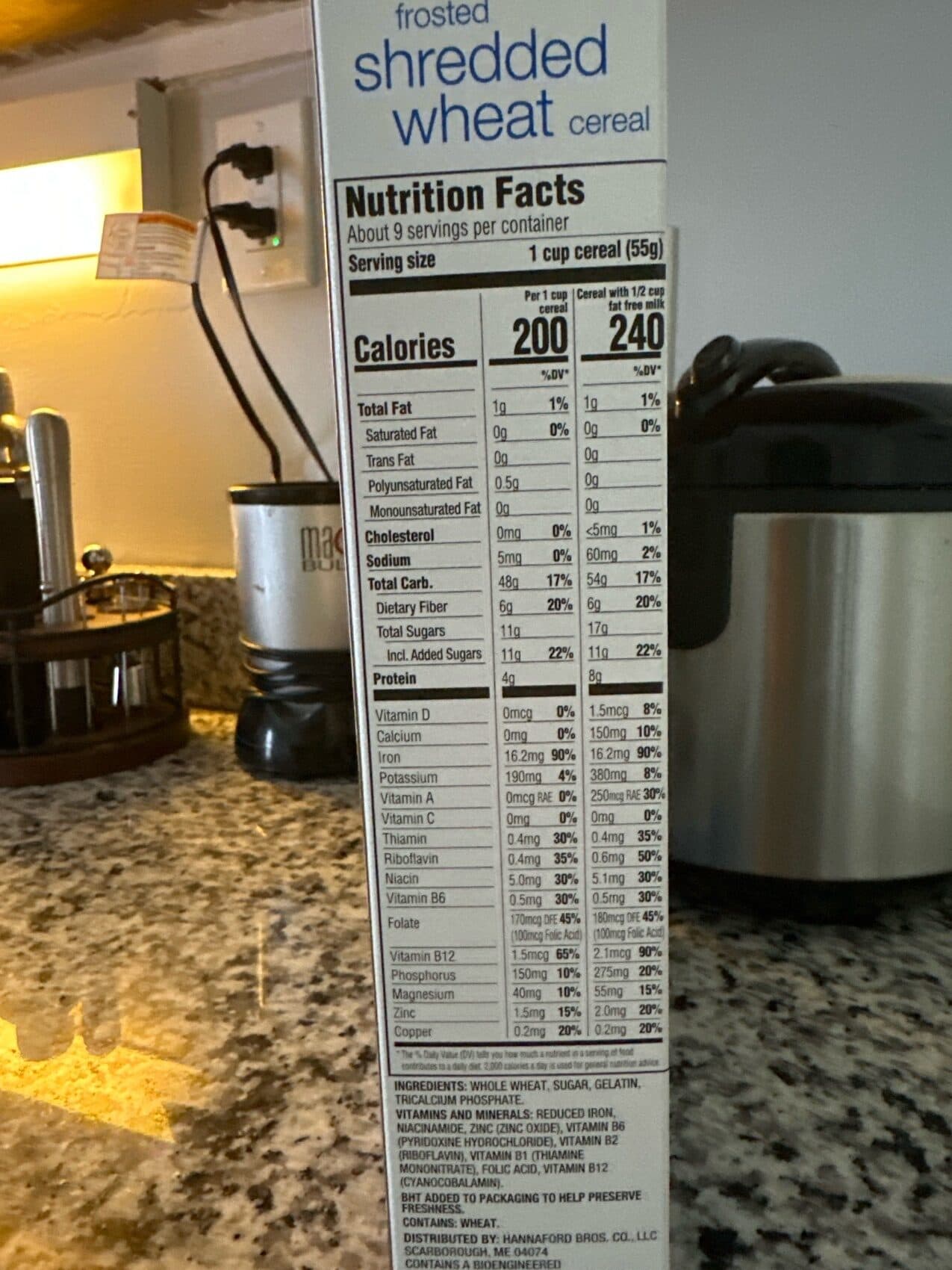 Hannaford Frosted Shredded Wheat Cereal packshot